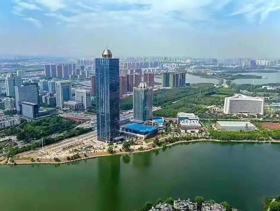 涨不动、卖不掉!那些在武汉郊区买房的人,真的被“套”住了吗?